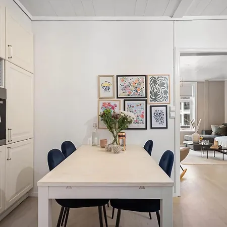 شقة Dinbnb L 250m From Citycenter L Fireplace L Sleeps 6 L 24i7 Check In