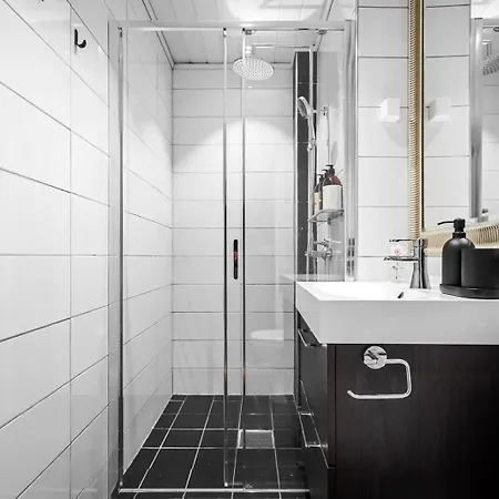 Dinbnb L 250m From Citycenter L Fireplace L Sleeps 6 L 24i7 Check In Leilighet Bergen