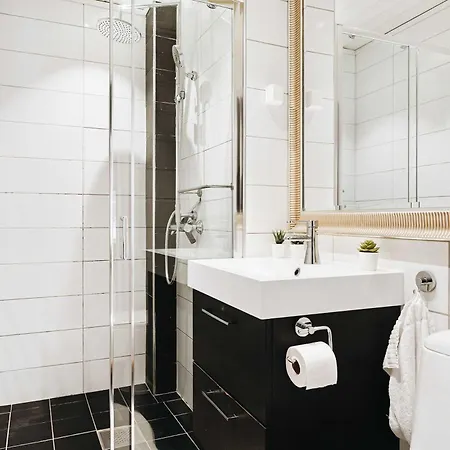 Dinbnb L 250m From Citycenter L Fireplace L Sleeps 6 L 24i7 Check In * Μπέργκεν